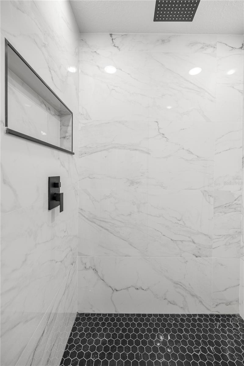 BELLEVIEW HEIGHTS ESTATES UNIT 14 - Residential