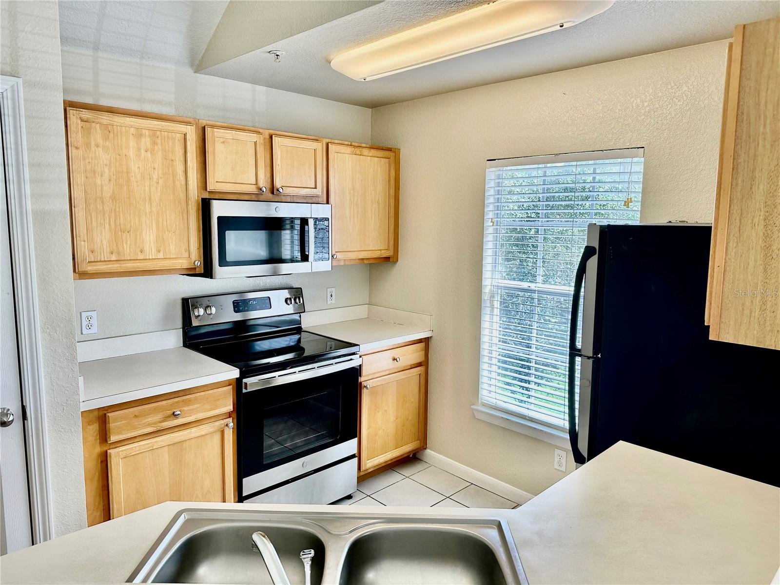 9125 LEE VISTA BOULEVARD 704