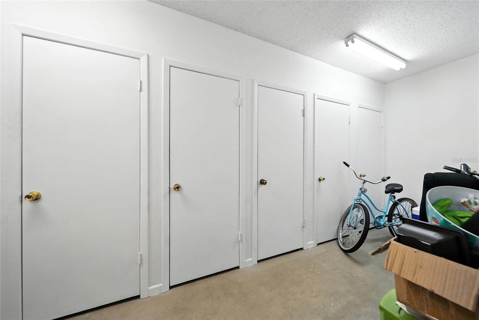 SEMINOLE OAKS APTS CONDO - Residential