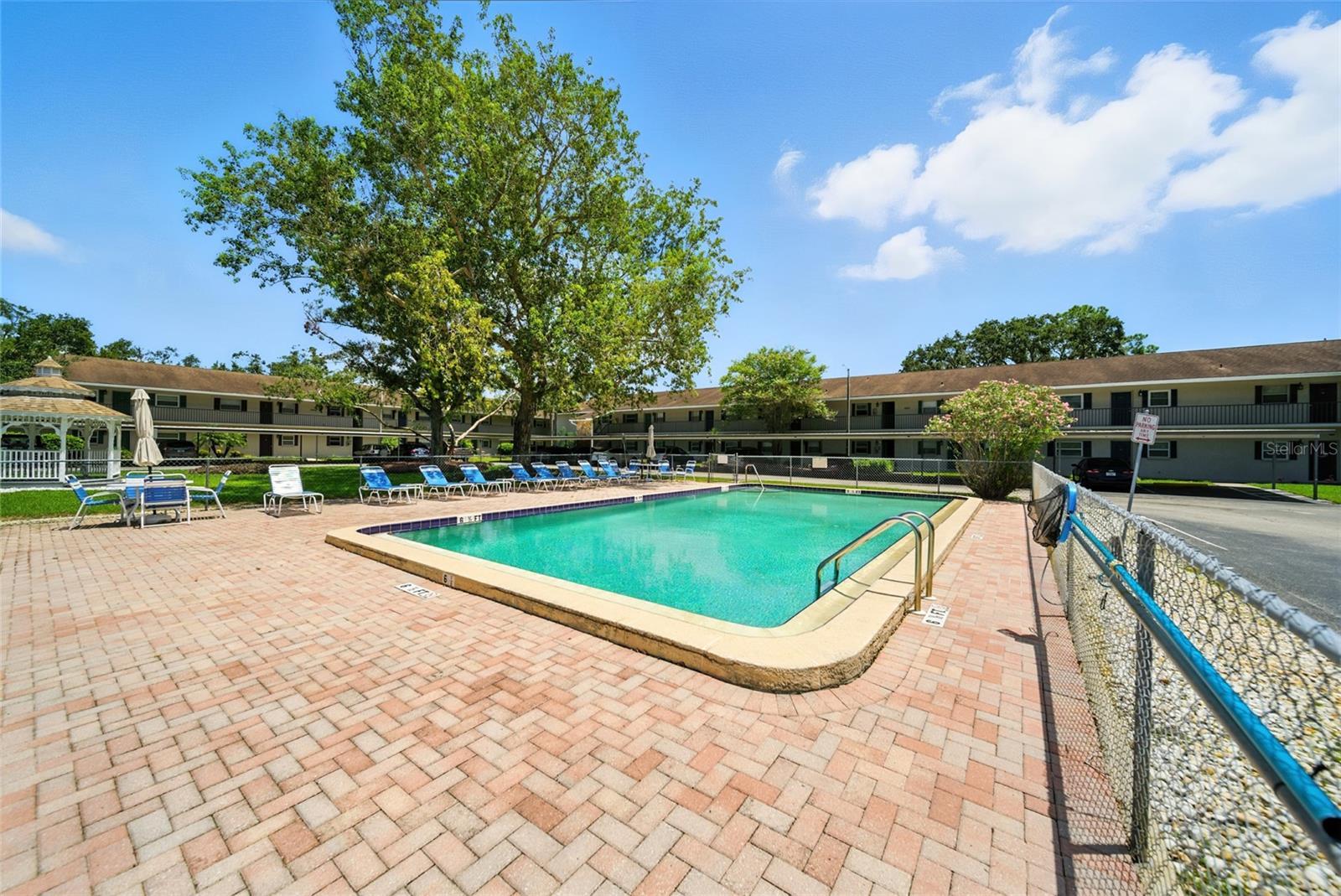 SEMINOLE OAKS APTS CONDO - Residential