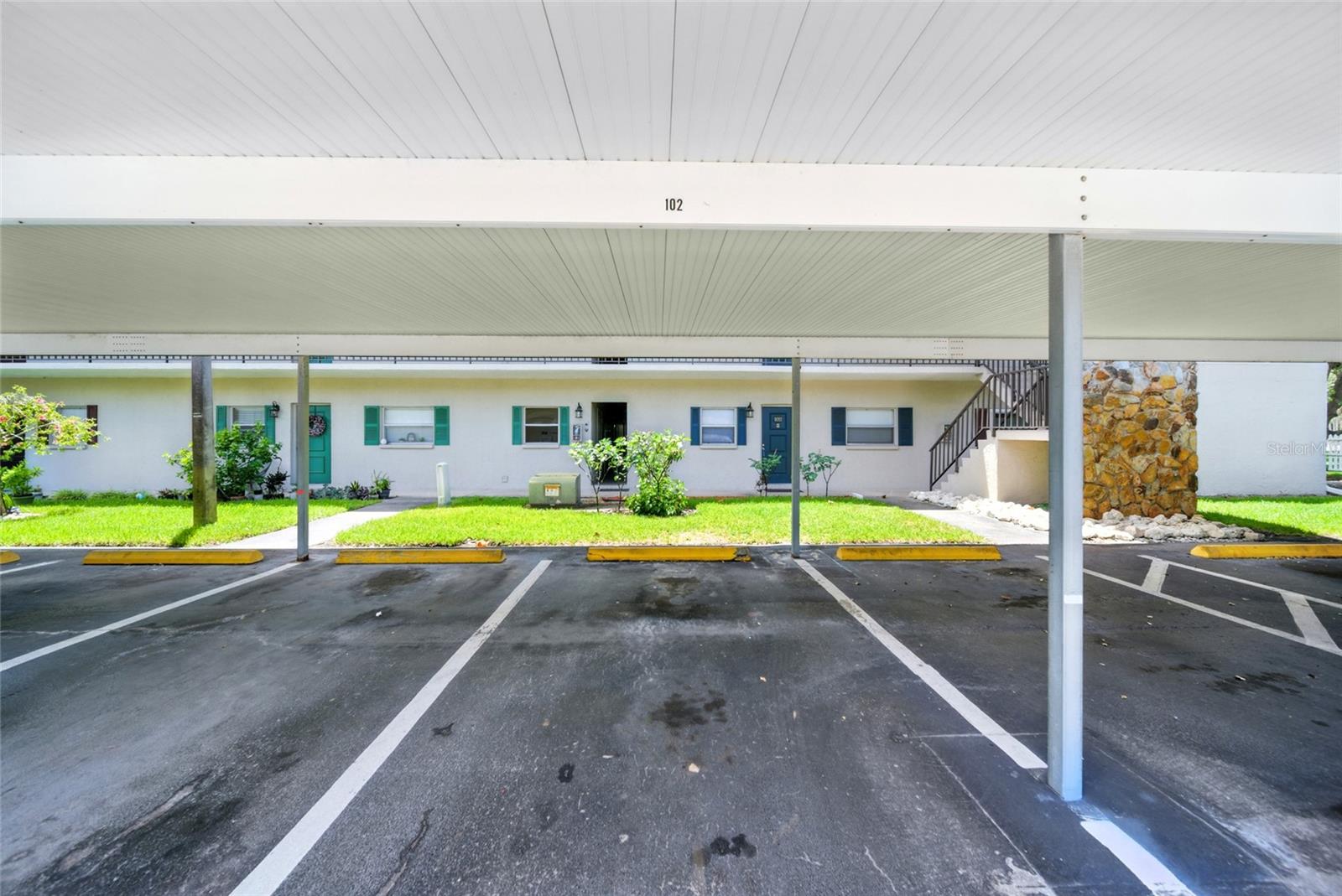 SEMINOLE OAKS APTS CONDO - Residential