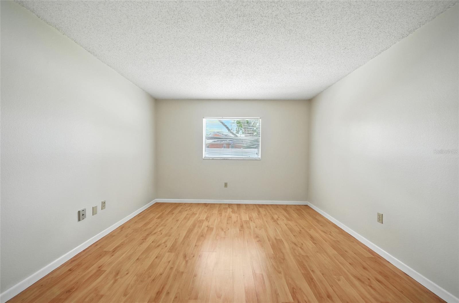 SEMINOLE OAKS APTS CONDO - Residential