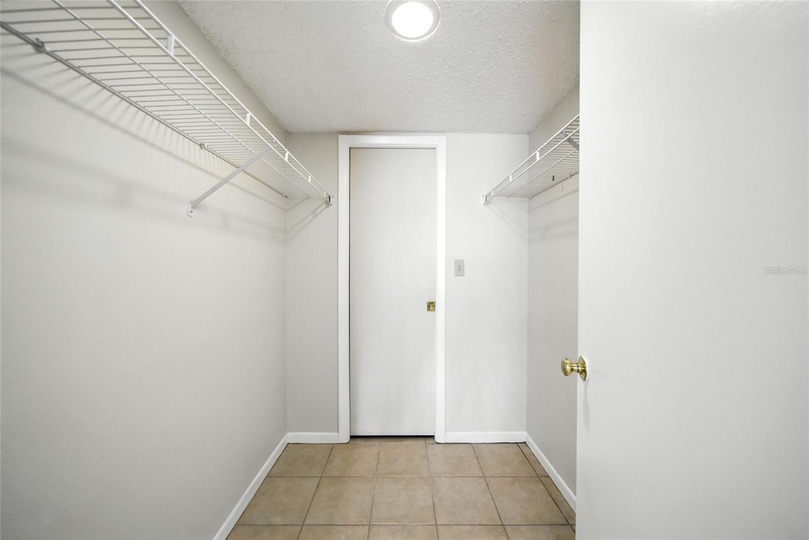 SEMINOLE OAKS APTS CONDO - Residential