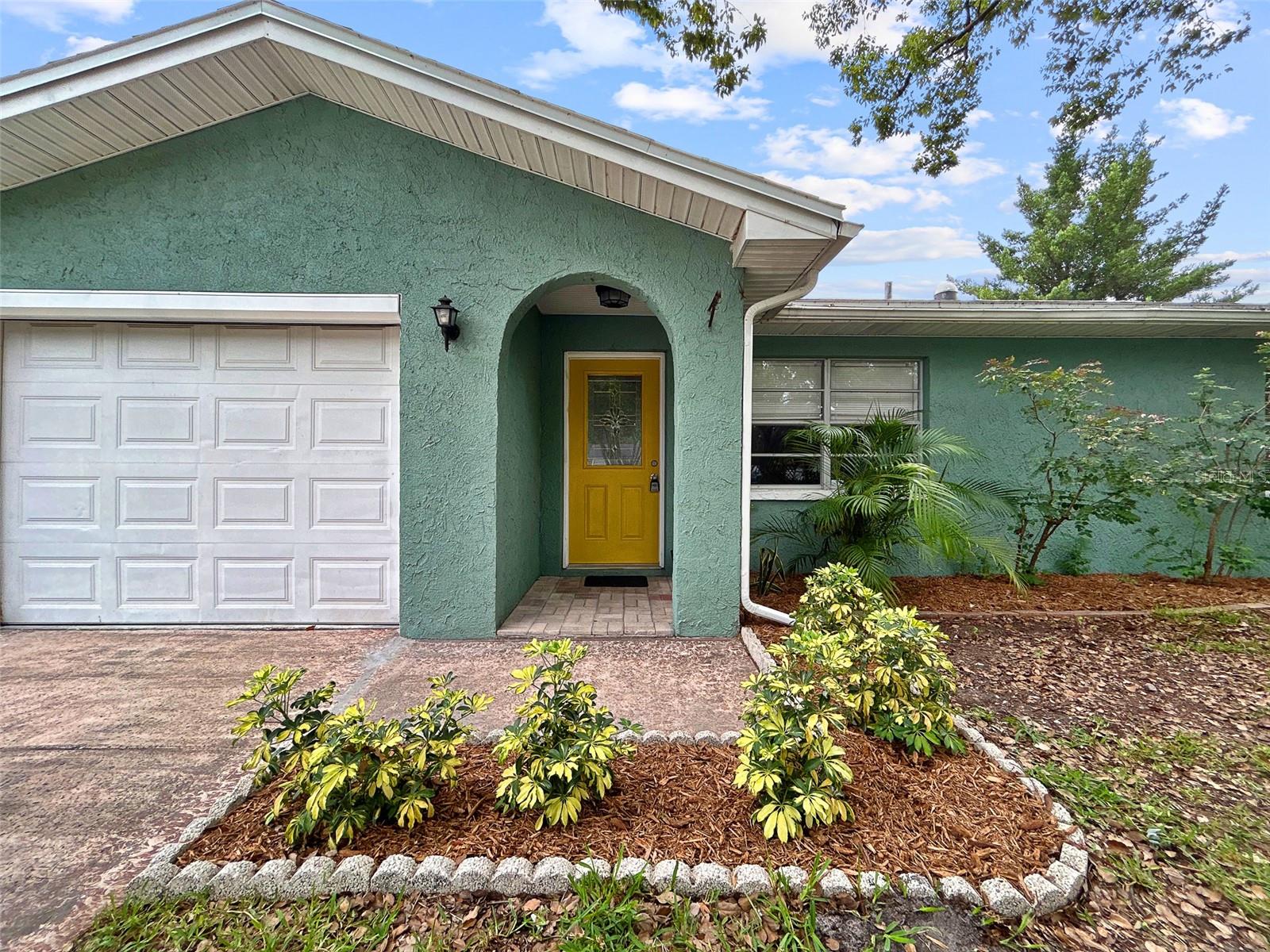 1238 HONEYTREE LANE E