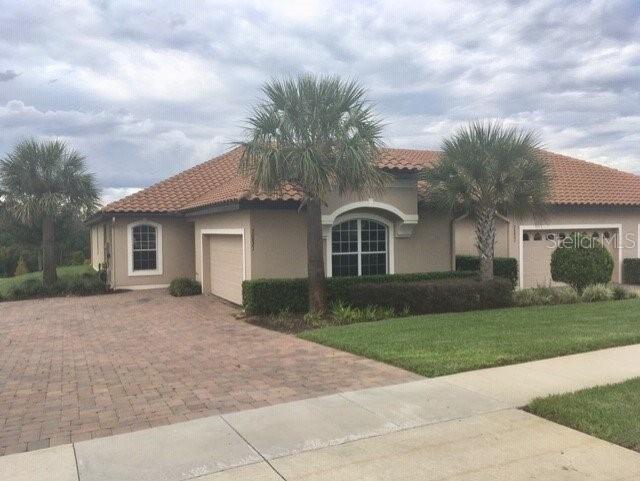 Photo of 26821 Bella Vista Drive, Howey In The Hills, FL 34737 (MLS # G5112960)
