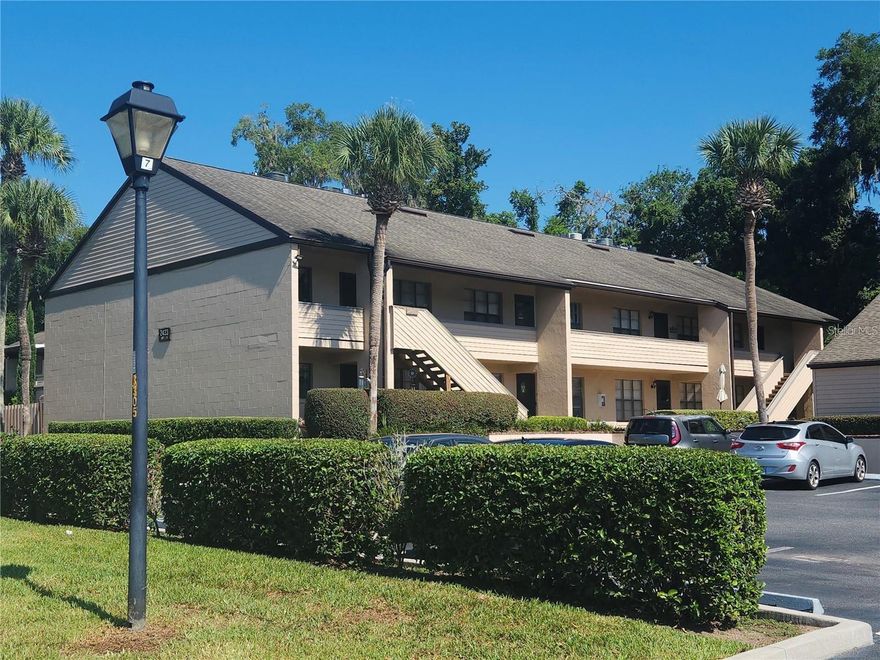 Fantastic location available for immediate move !. This 2-bedroom, 1-bathroom condo is conveniently located close to downtown Ocala. Features an open-plan living area with a breakfast counter and elegant pendant lighting for easy convenience. The apartment has been recently updated with new flooring throughout, a granite shelf in the bathtub, and ceiling fans. You'll also appreciate the updated air conditioner and nearly new appliances that are included. The unit is meticulously clean and move-in ready, offering a comfortable and inviting atmosphere for you to make your own. As a resident, you'll have access to wonderful community amenities, including a refreshing pool, tennis court, and a clubhouse with top-of-the-line laundry facilities. Additionally, water is included in the HOA fees. This property is available immediately. Please let me know if you are interested in learning more or scheduling a viewing. PRIME LOCATION close to dining, entertainment, doctors' offices, main roads, and ample shopping options. Make your appointment today!