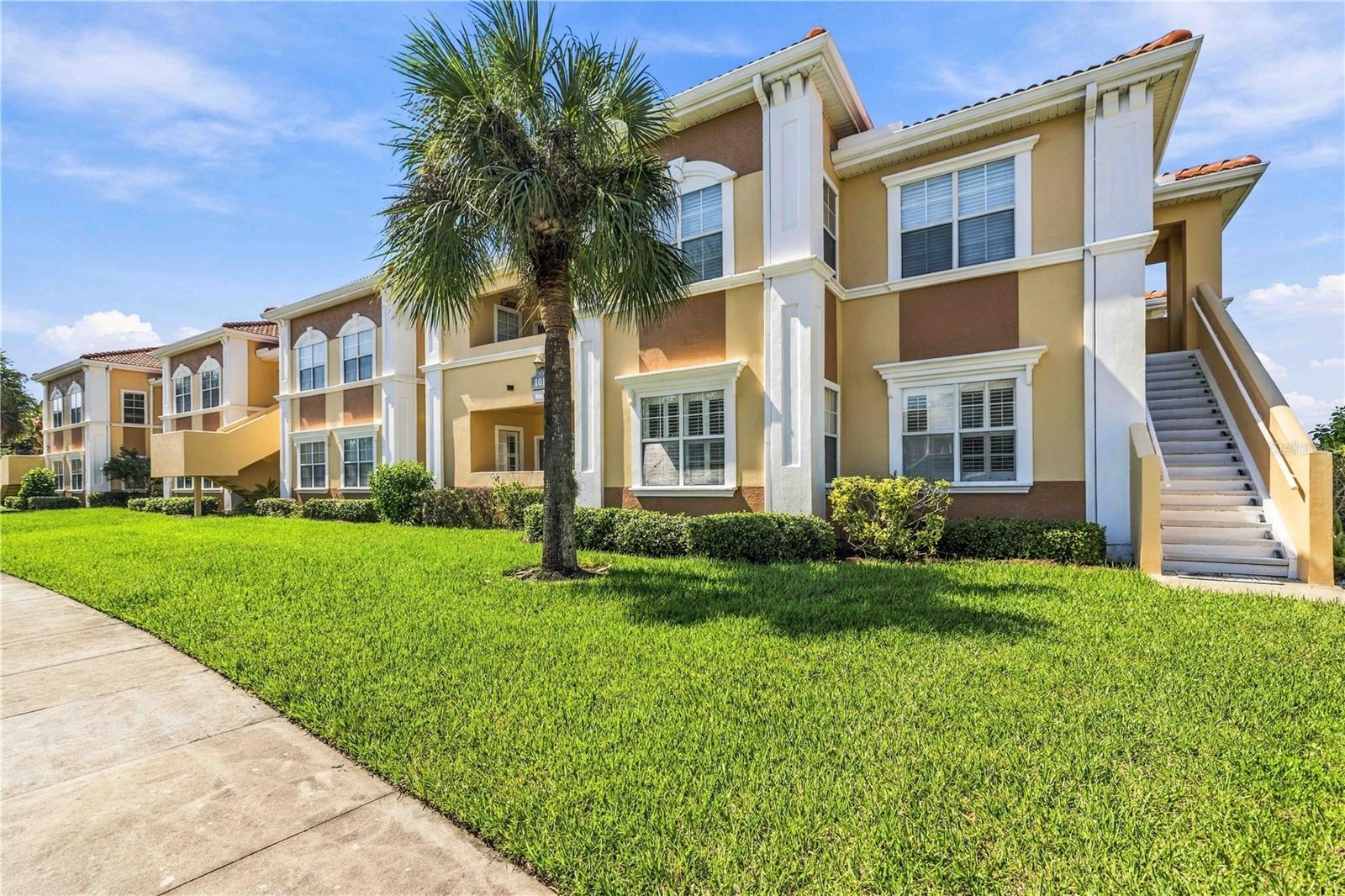 1015 VILLAGIO CIRCLE 102