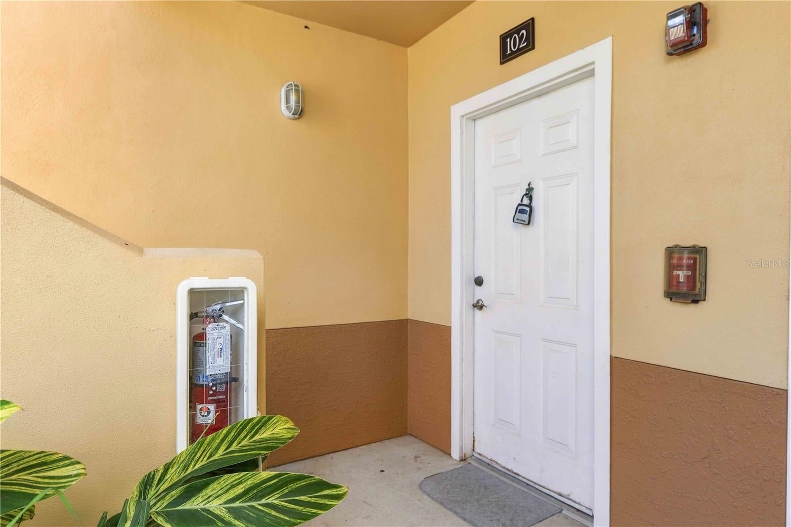 1015 VILLAGIO CIRCLE 102