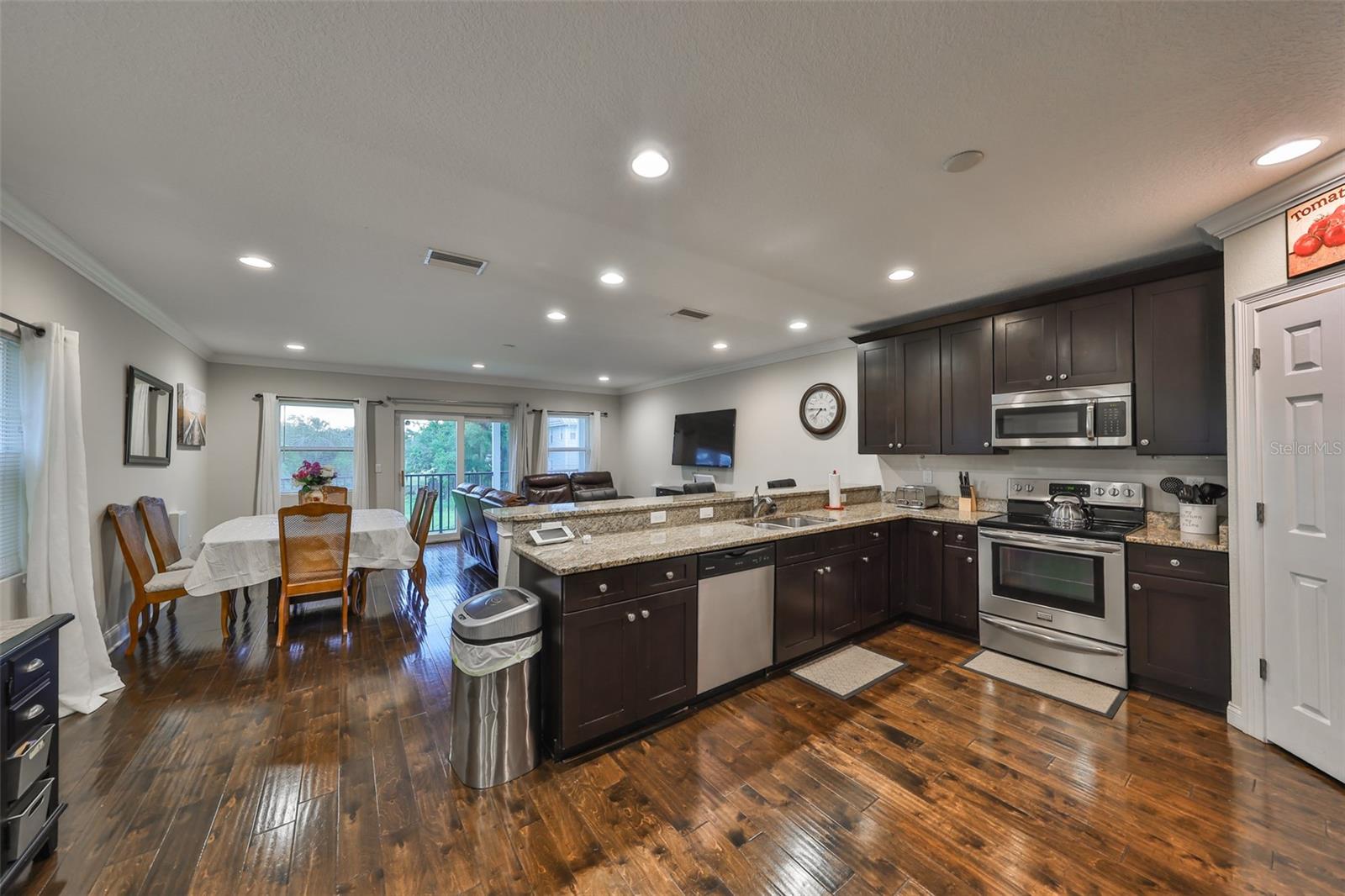 6822 KISSIMMEE STREET 8-B