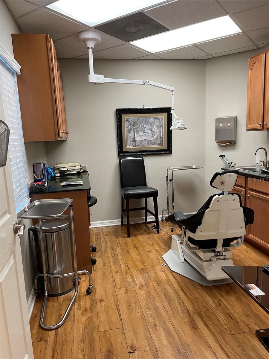 SOUTH TAMPA SUB - Commercial Sale