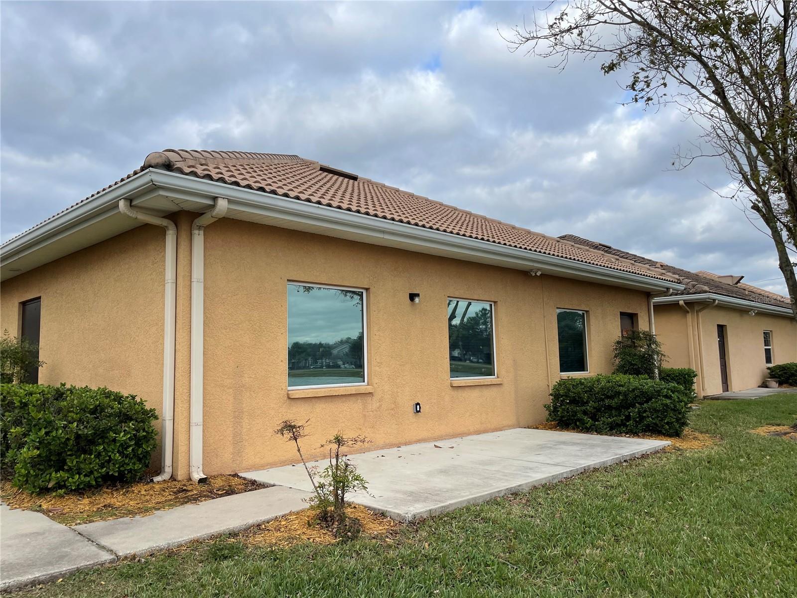 SOUTH TAMPA SUB - Commercial Sale