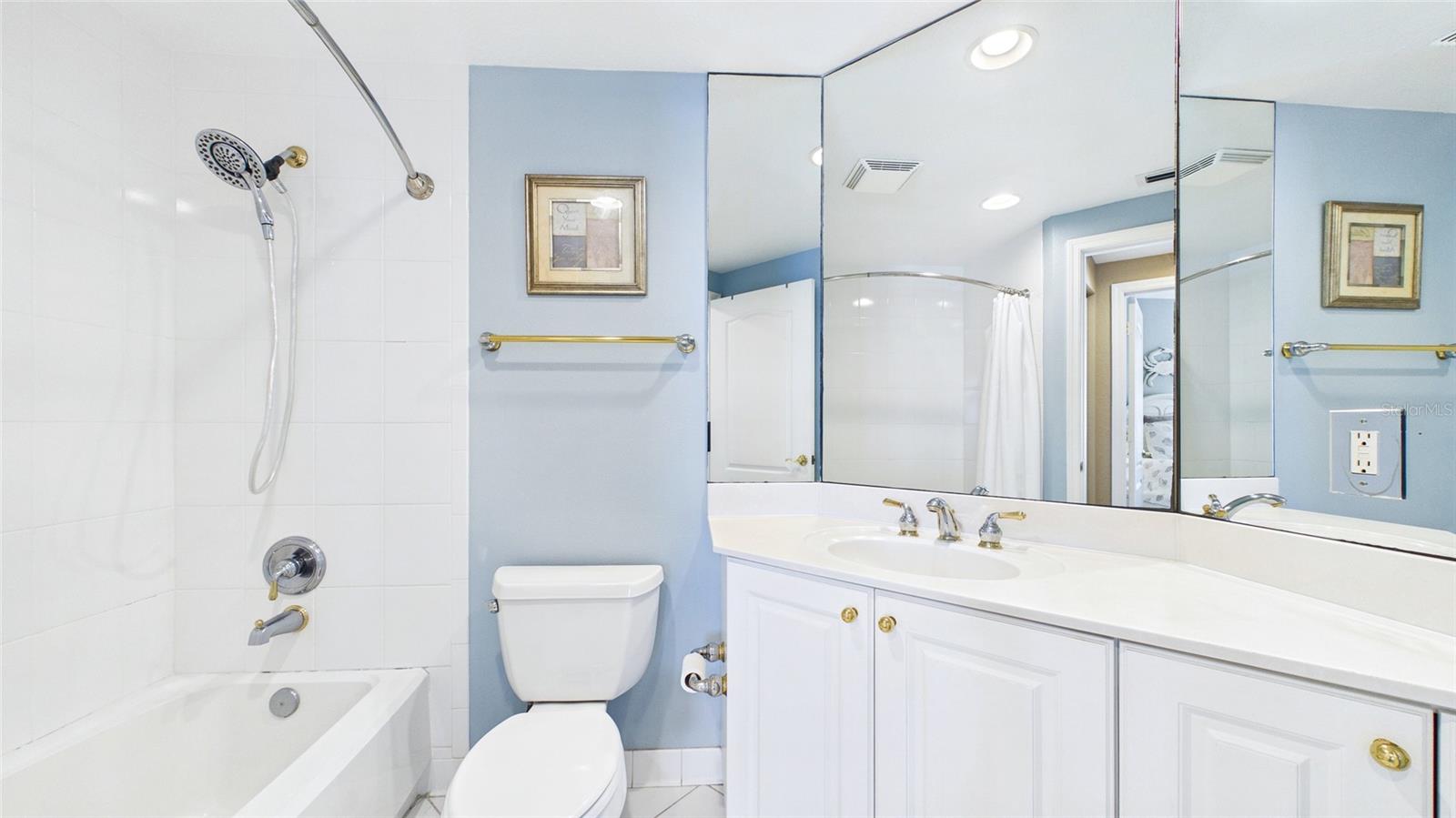 MANDALAY BEACH CLUB CONDO - Residential