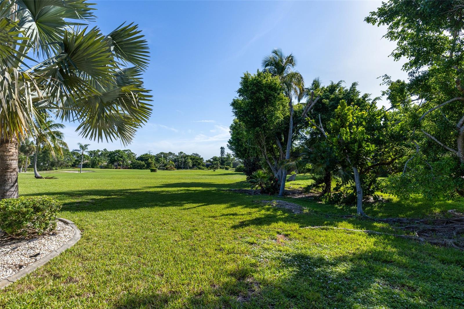 ADMIRALTY VILLAGE CONDO - Residential