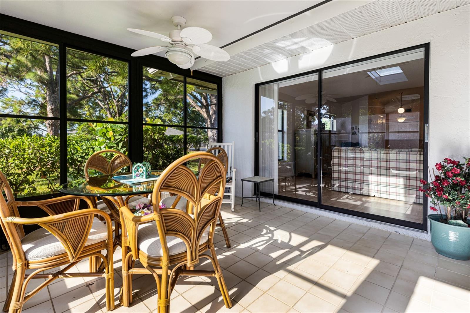 ADMIRALTY VILLAGE CONDO - Residential