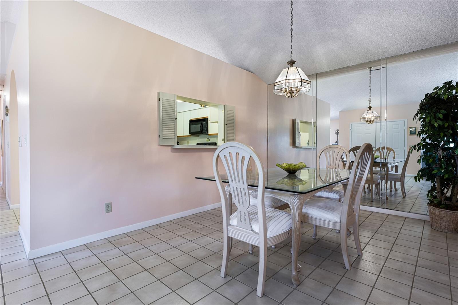 ADMIRALTY VILLAGE CONDO - Residential
