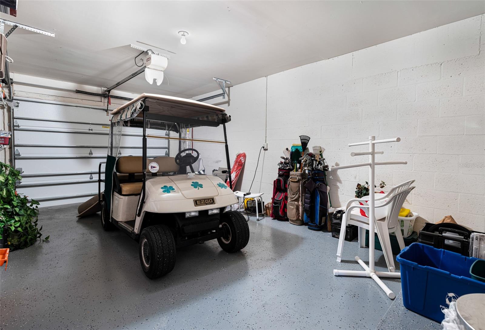 ADMIRALTY VILLAGE CONDO - Residential
