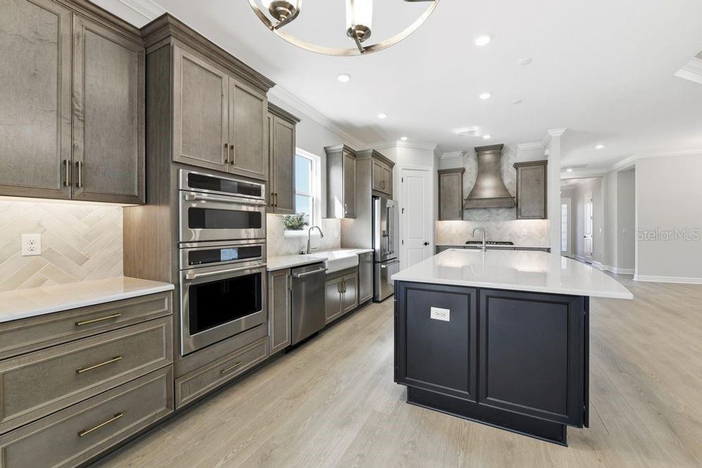 Photo of 10511 Eclipse Street, Sarasota, FL 34241 (MLS # A4679058)