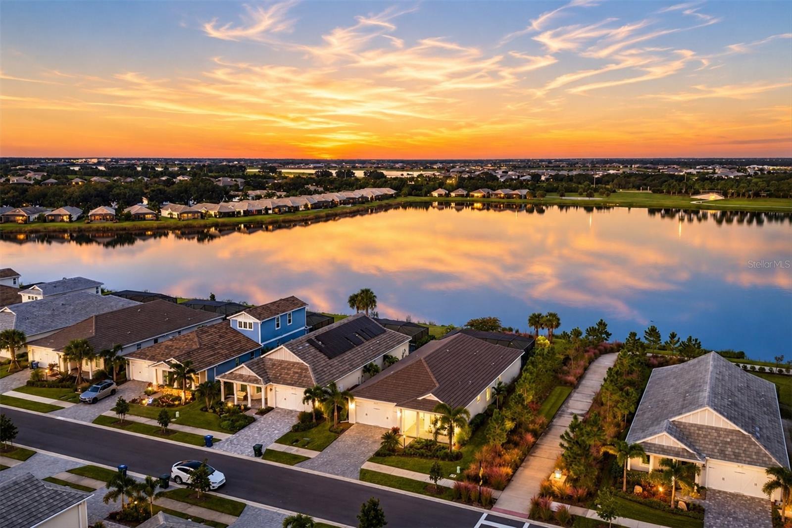 1104 WATERLINE COURT