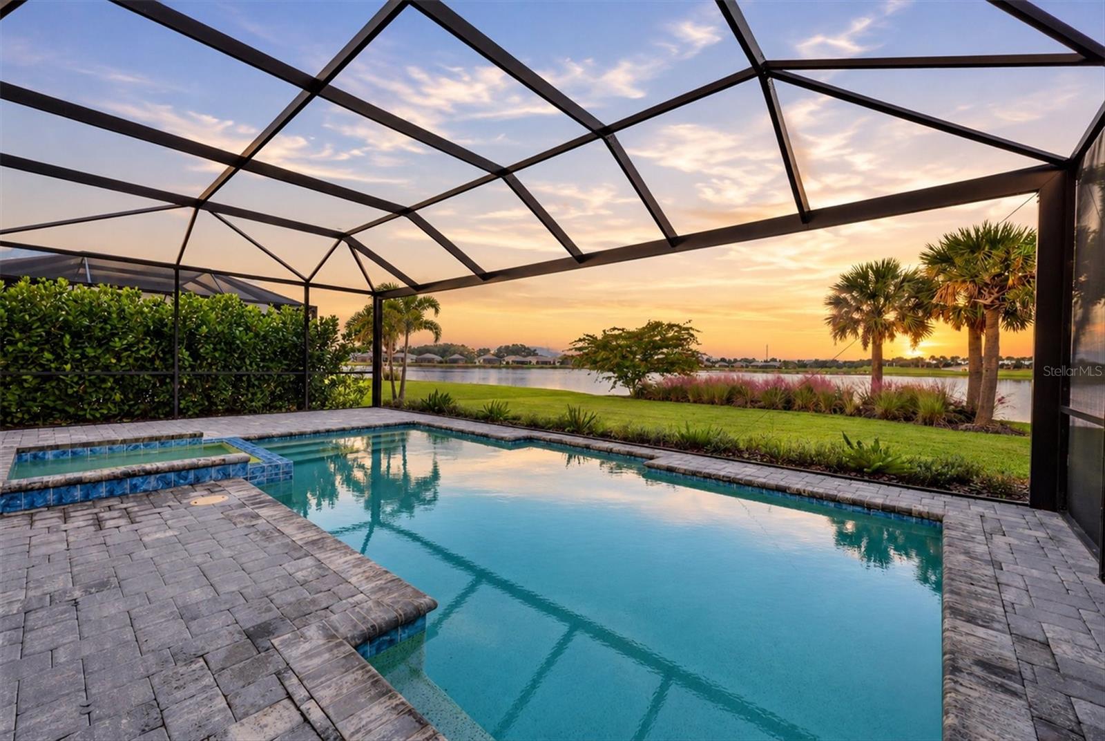 1104 WATERLINE COURT