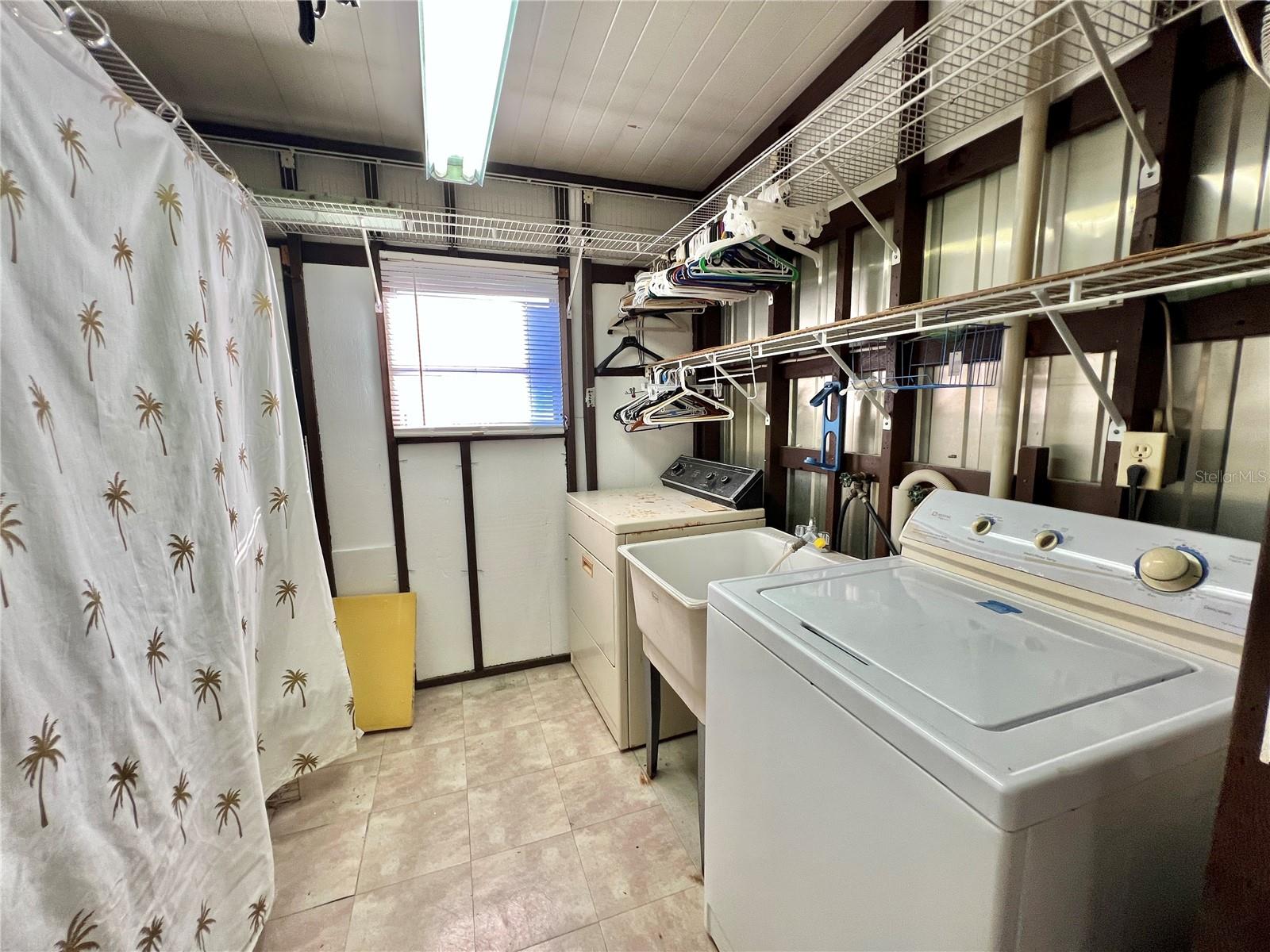 HAWTHORNE AT LEESBURG A COOP - Residential