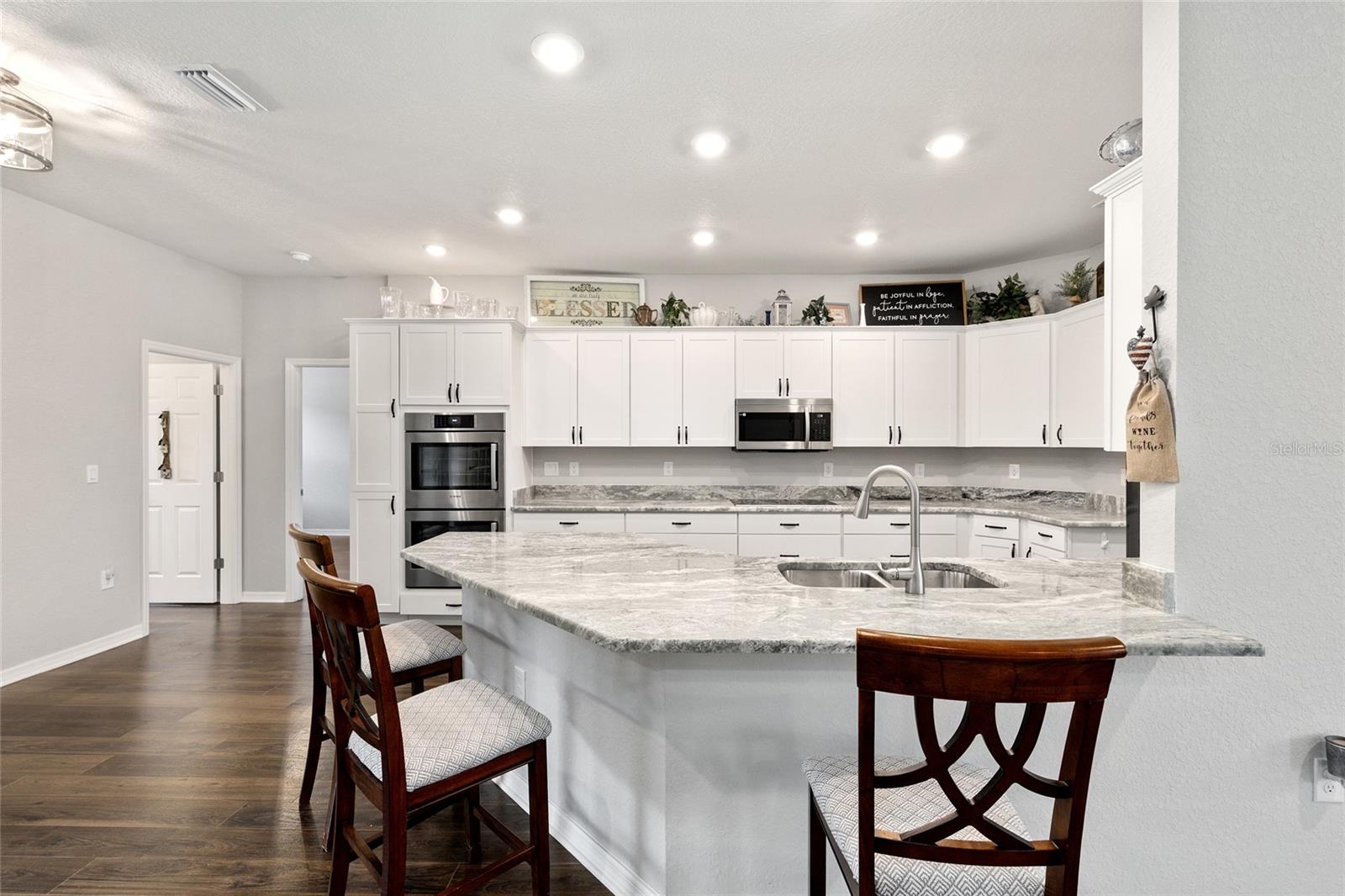 SUMMERCREST - Residential