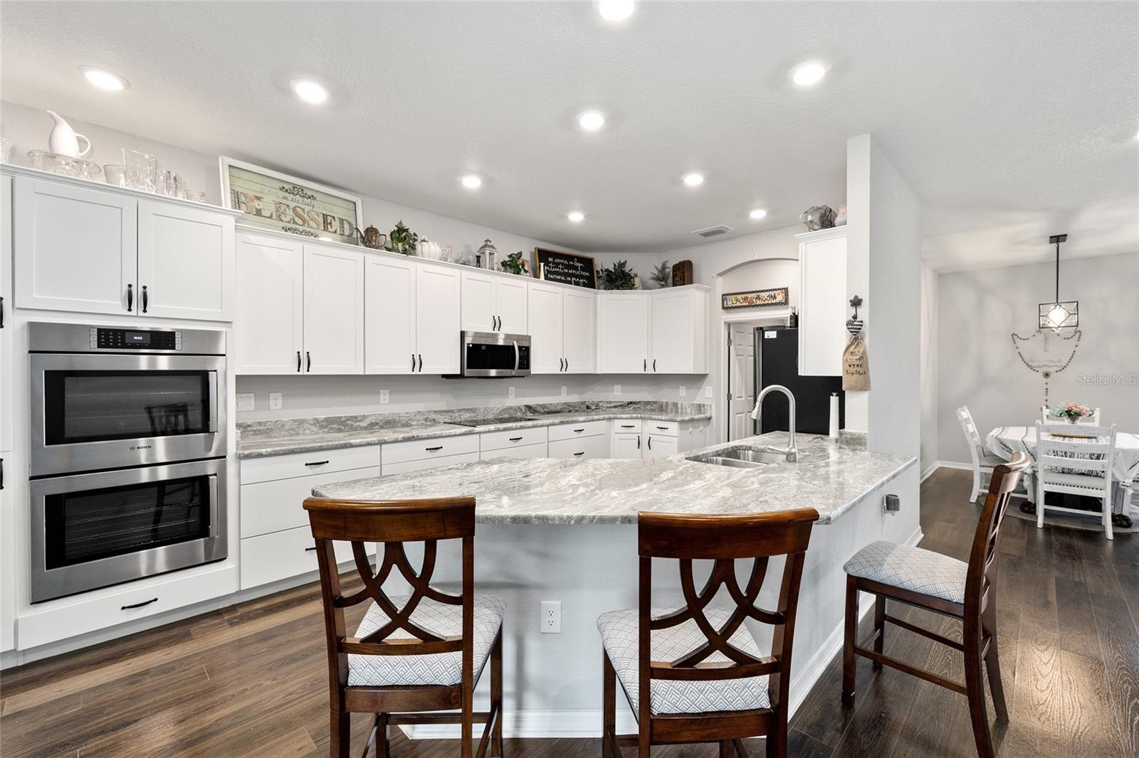 SUMMERCREST - Residential