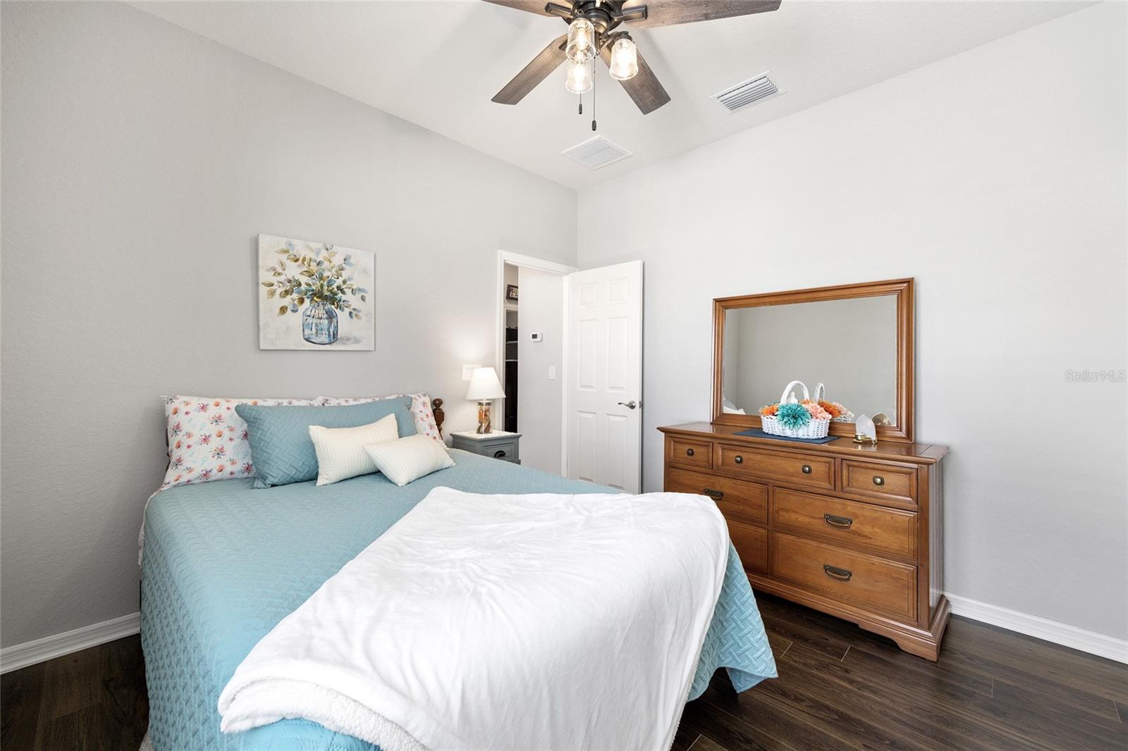 SUMMERCREST - Residential