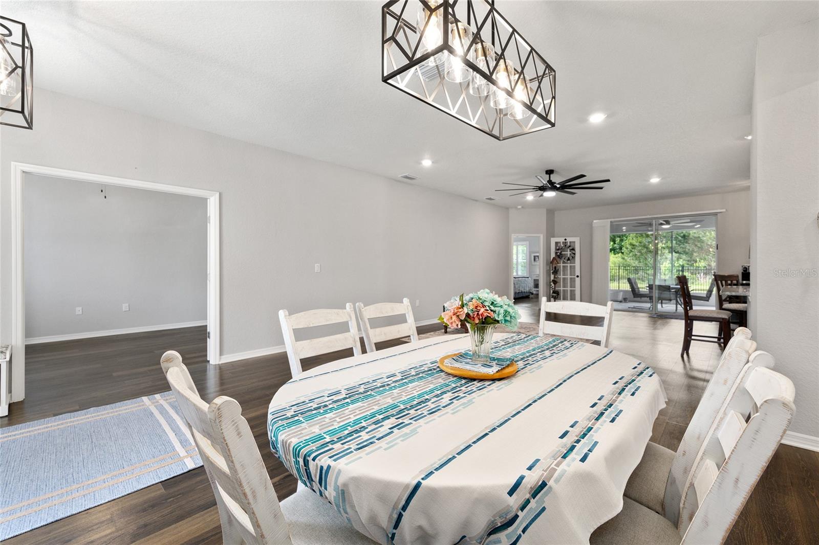 SUMMERCREST - Residential