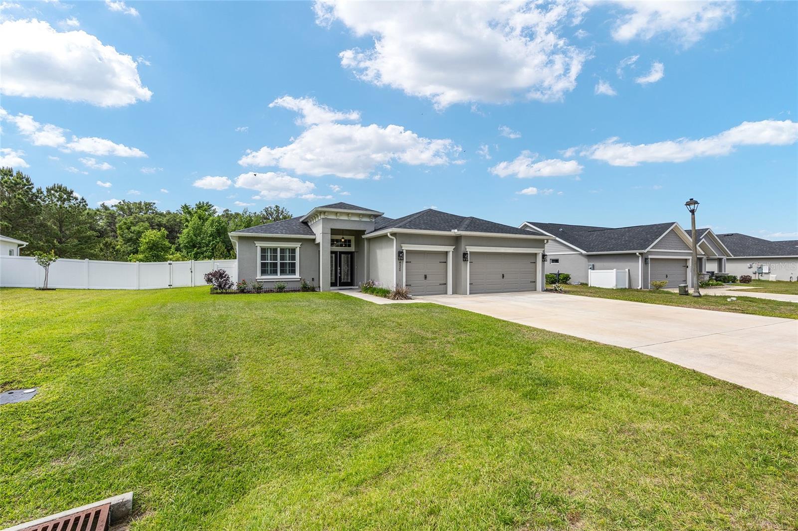 SUMMERCREST - Residential
