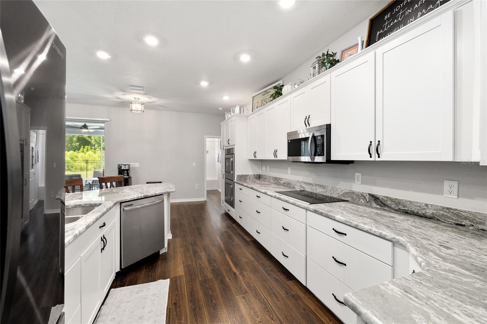 SUMMERCREST - Residential