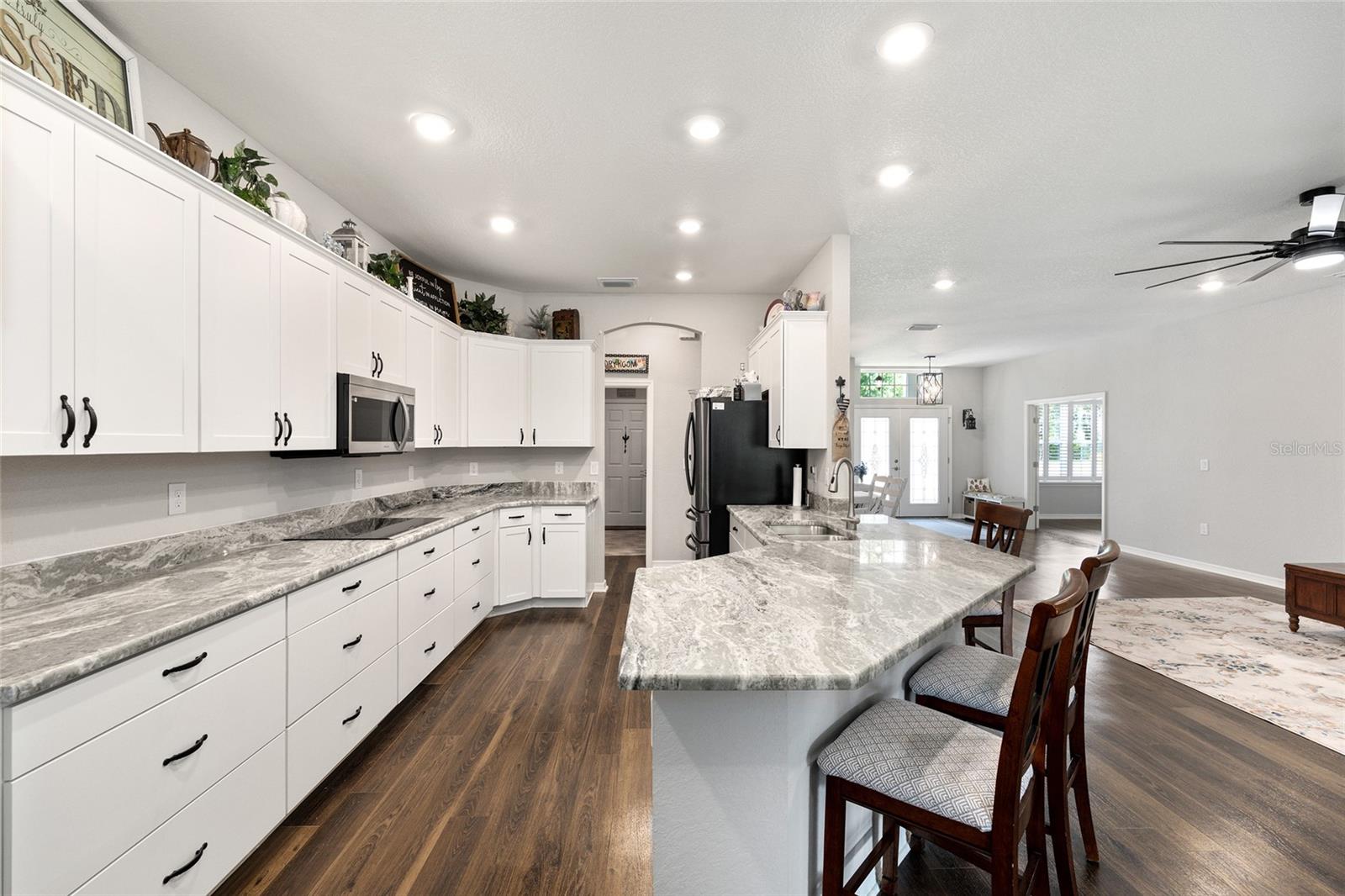 SUMMERCREST - Residential