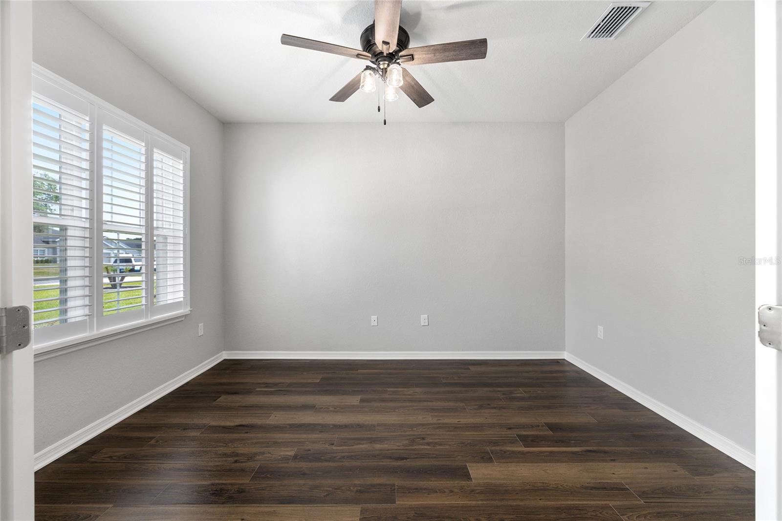 SUMMERCREST - Residential