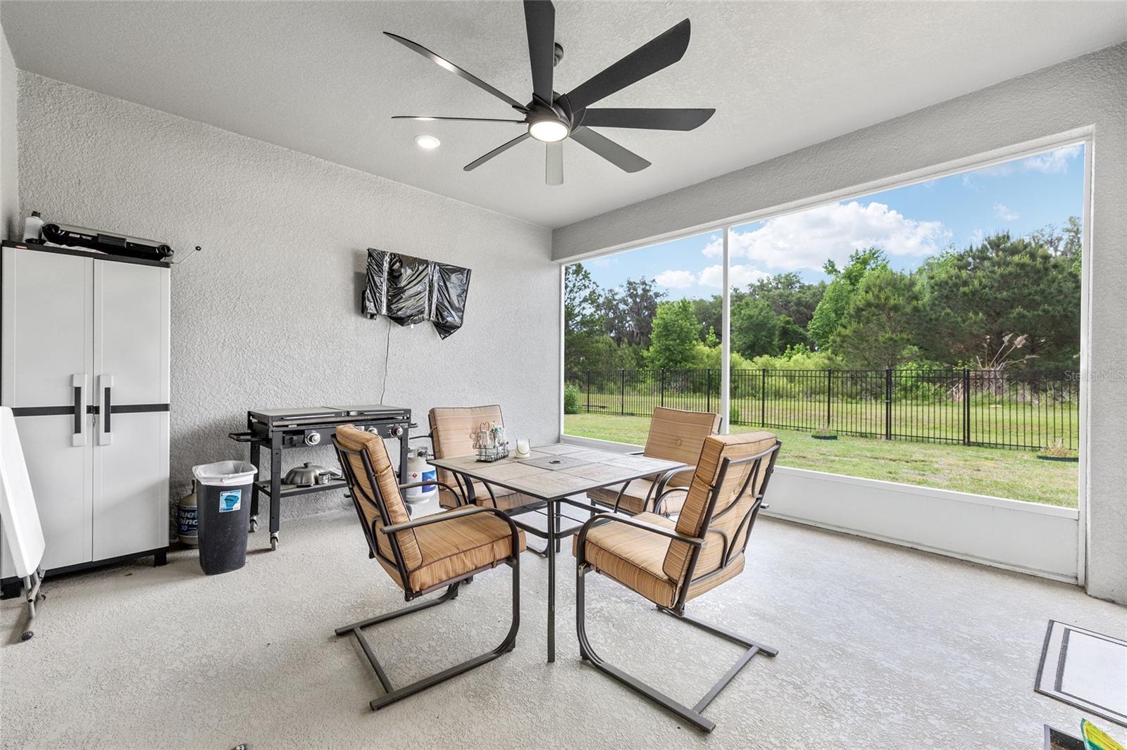 SUMMERCREST - Residential