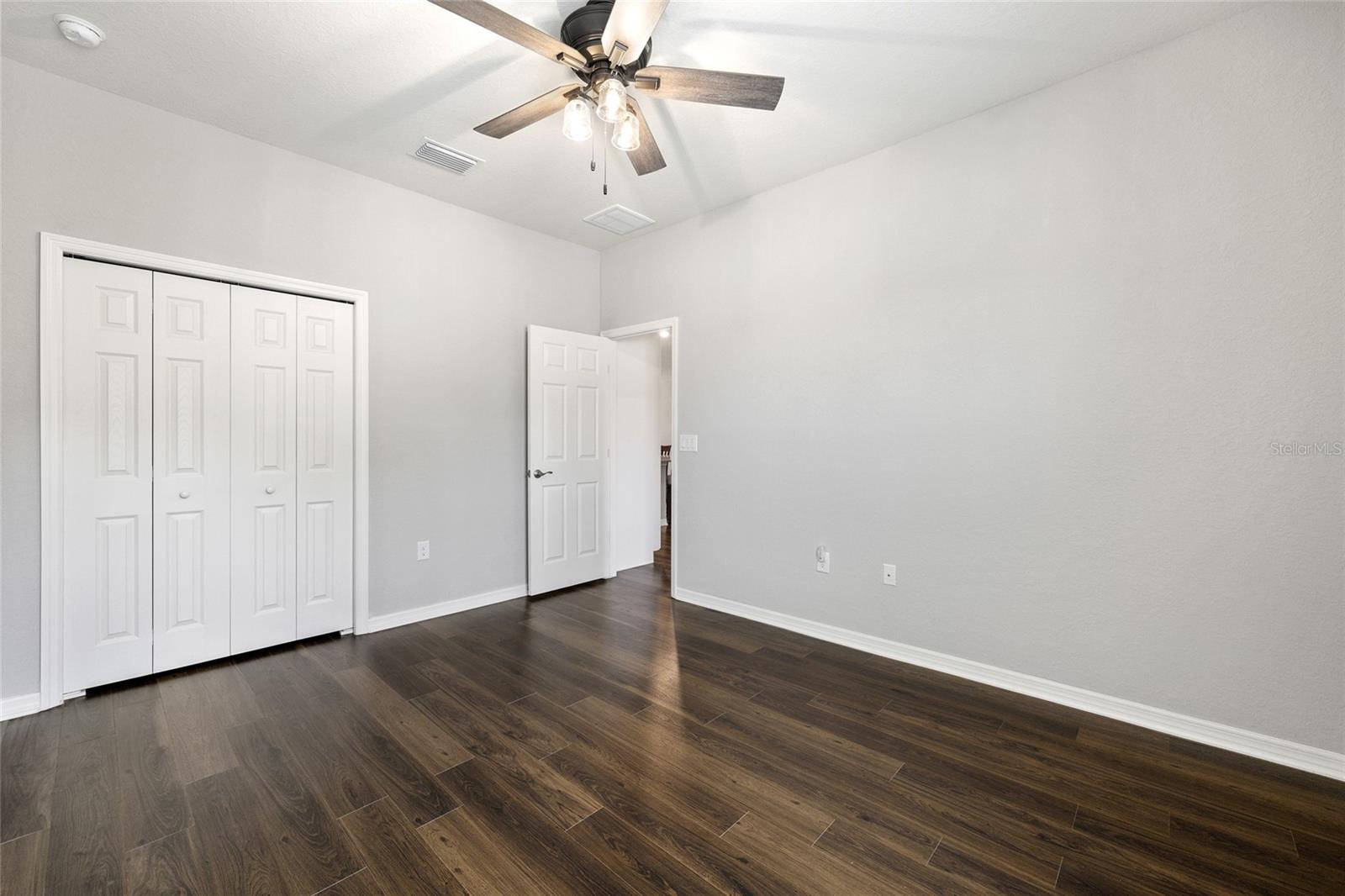 SUMMERCREST - Residential