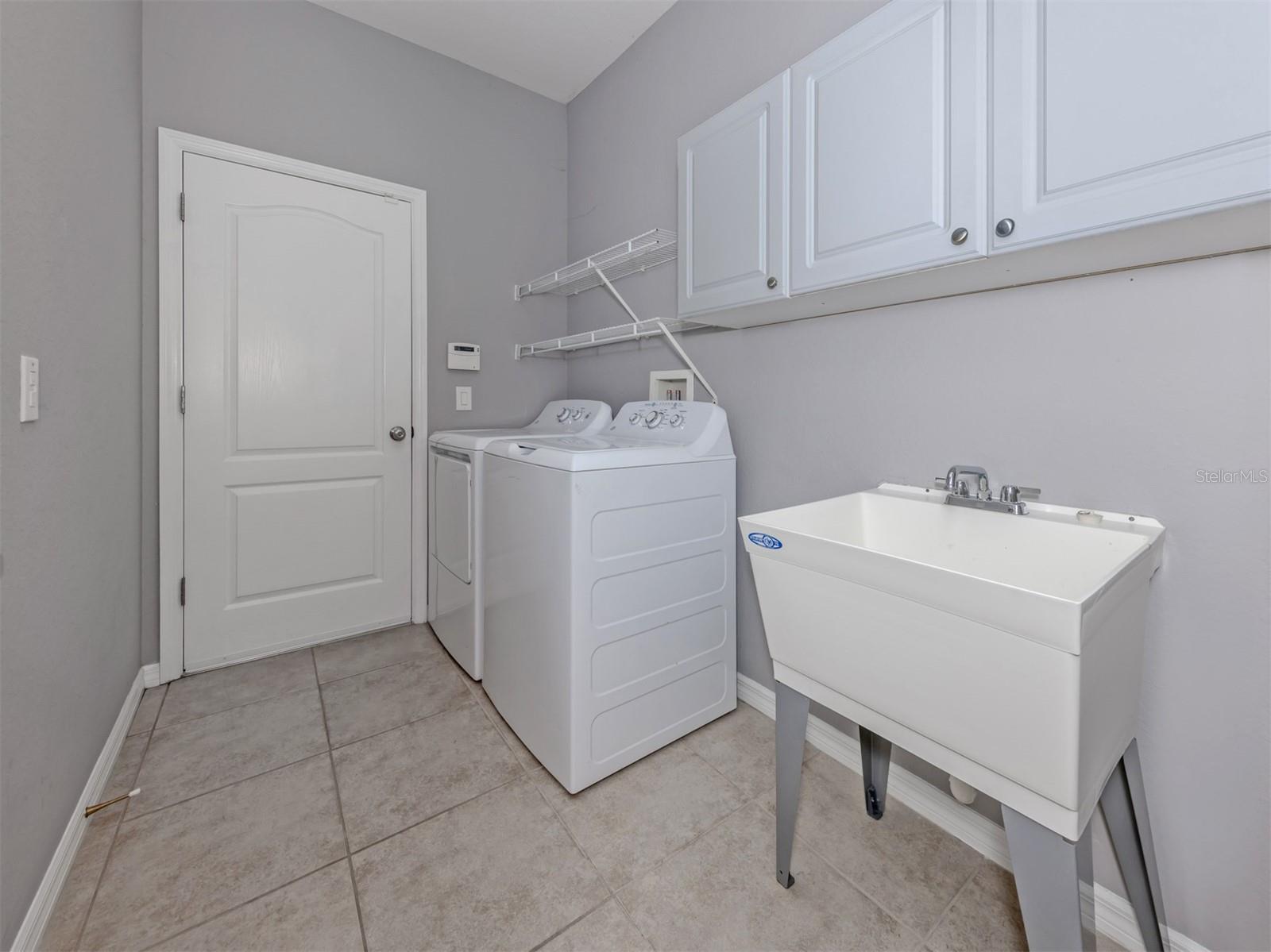 STONEYBROOK AT VENICE - Residential