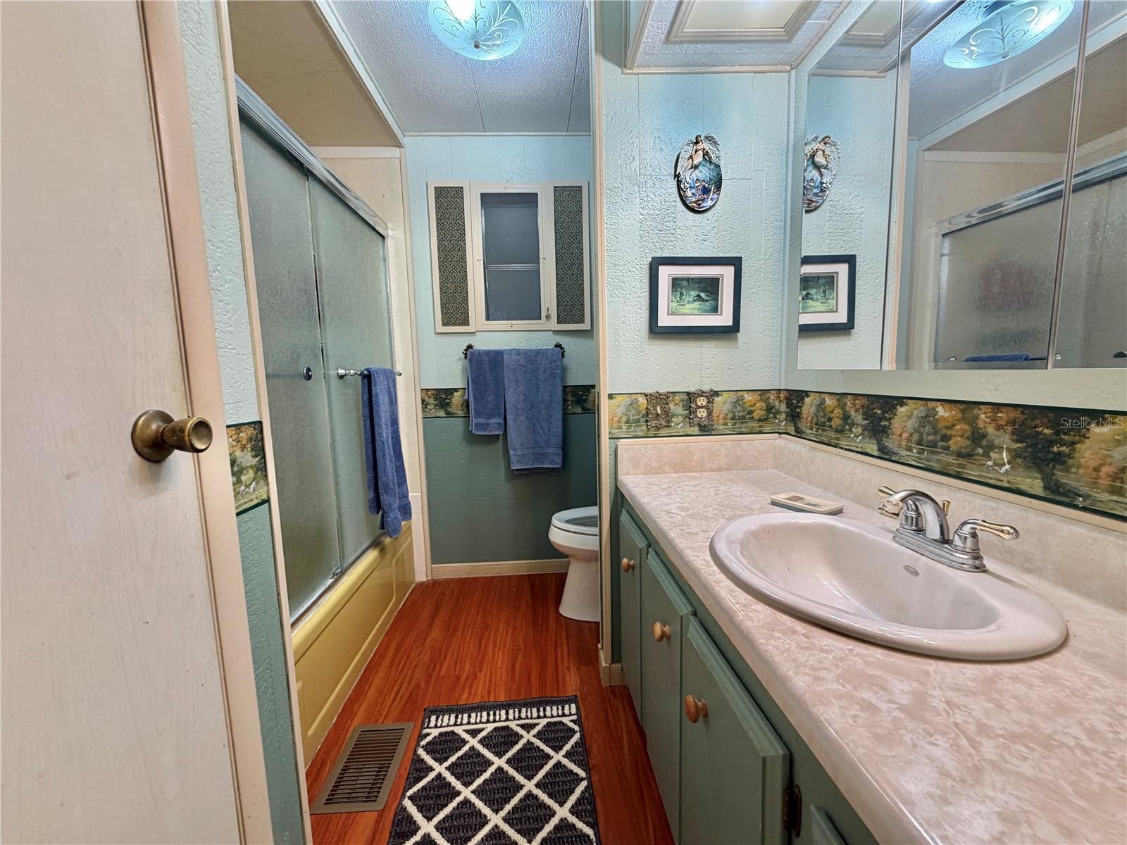 HAWTHORNE AT LEESBURG A COOP - Residential