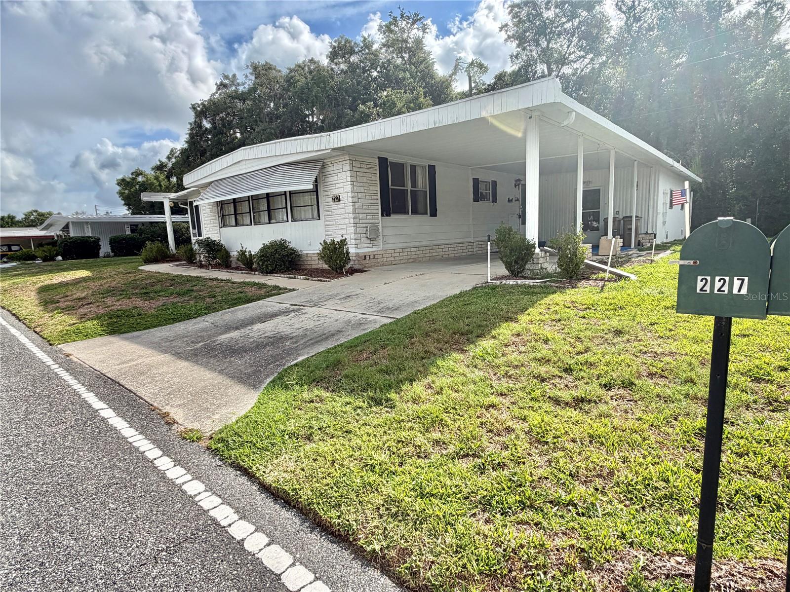 HAWTHORNE AT LEESBURG A COOP - Residential