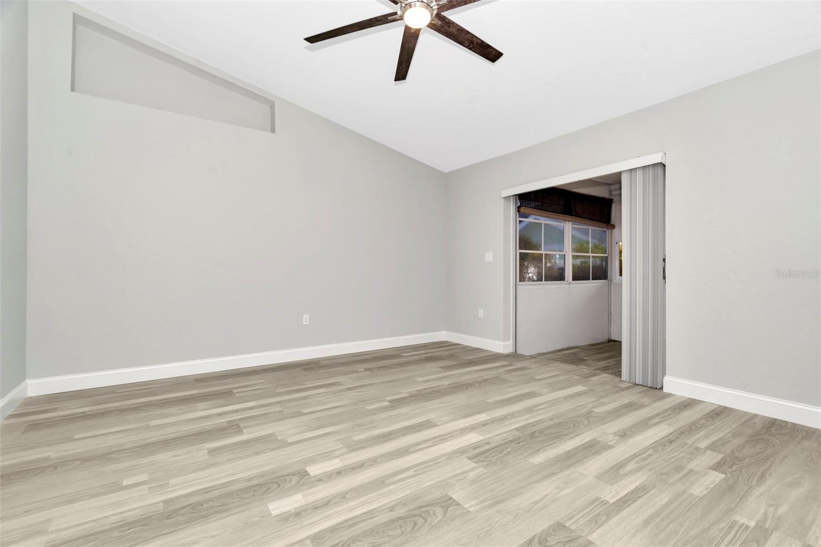 PARK LAKE ESTATES - Residential