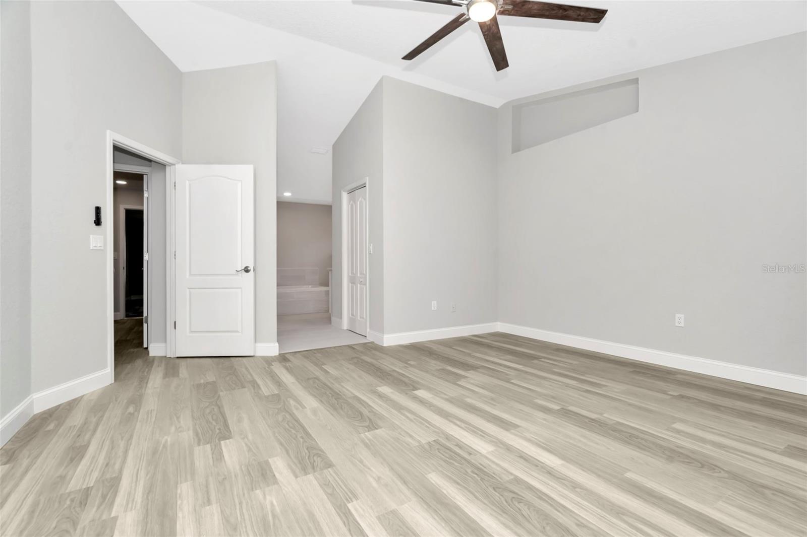 PARK LAKE ESTATES - Residential