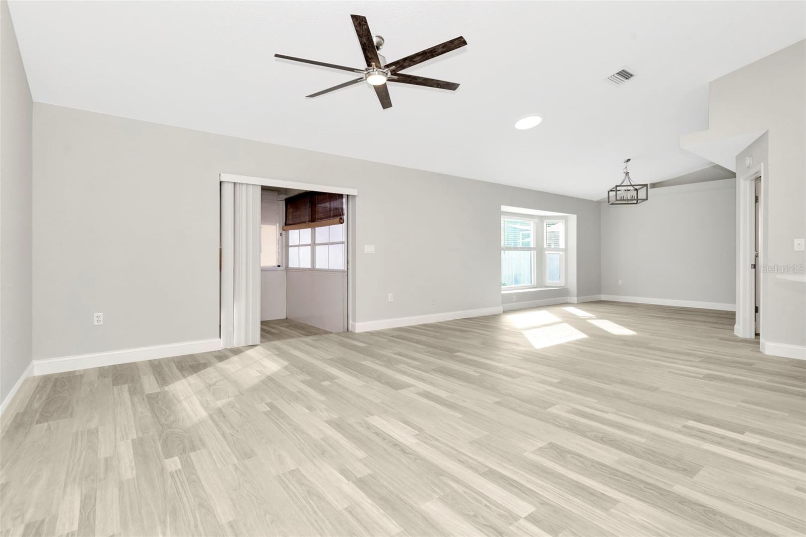 PARK LAKE ESTATES - Residential