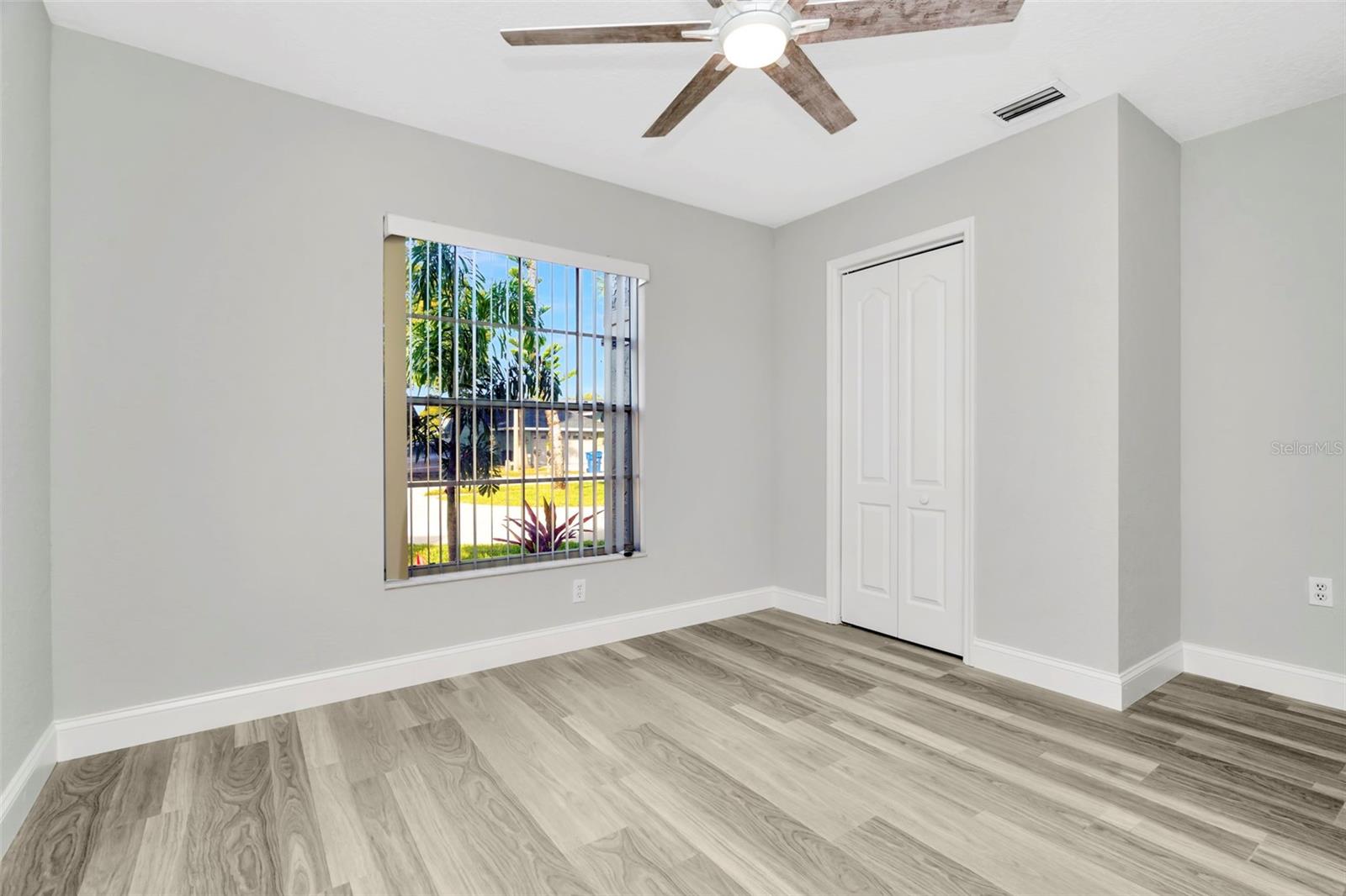 PARK LAKE ESTATES - Residential