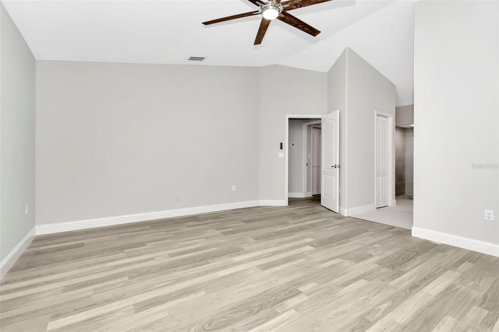 PARK LAKE ESTATES - Residential