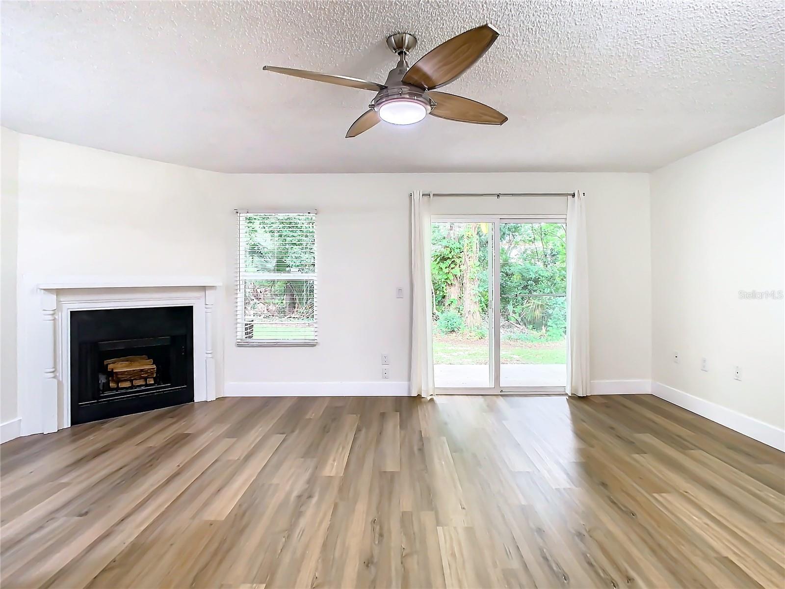 11237 CEDAR HOLLOW LANE