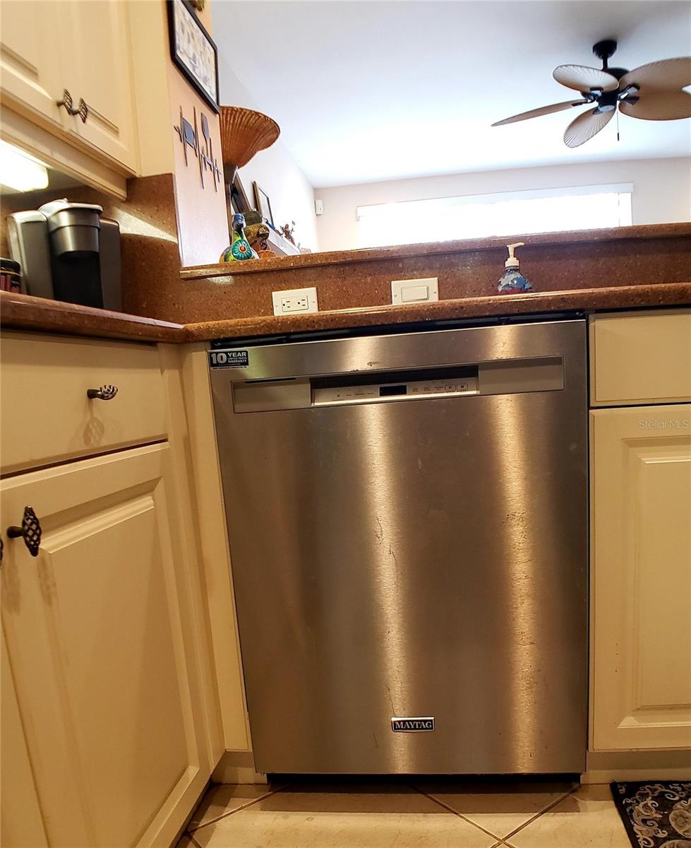 HARBORAGE ON BRADEN RIVER PH II - Residential