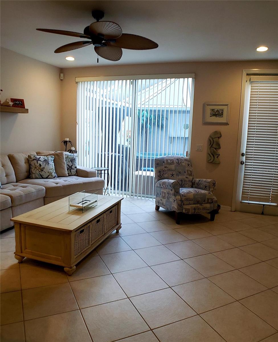 HARBORAGE ON BRADEN RIVER PH II - Residential