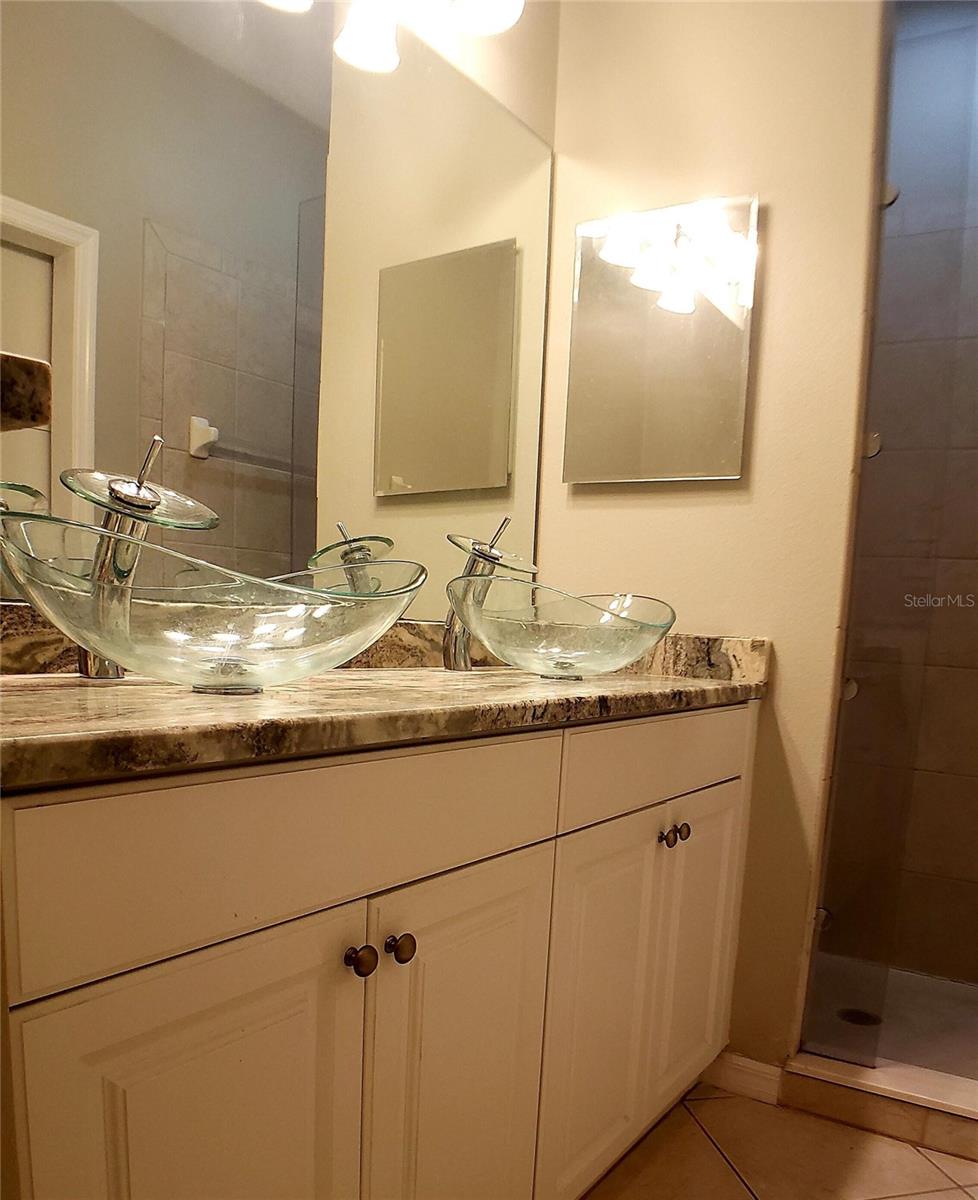 HARBORAGE ON BRADEN RIVER PH II - Residential