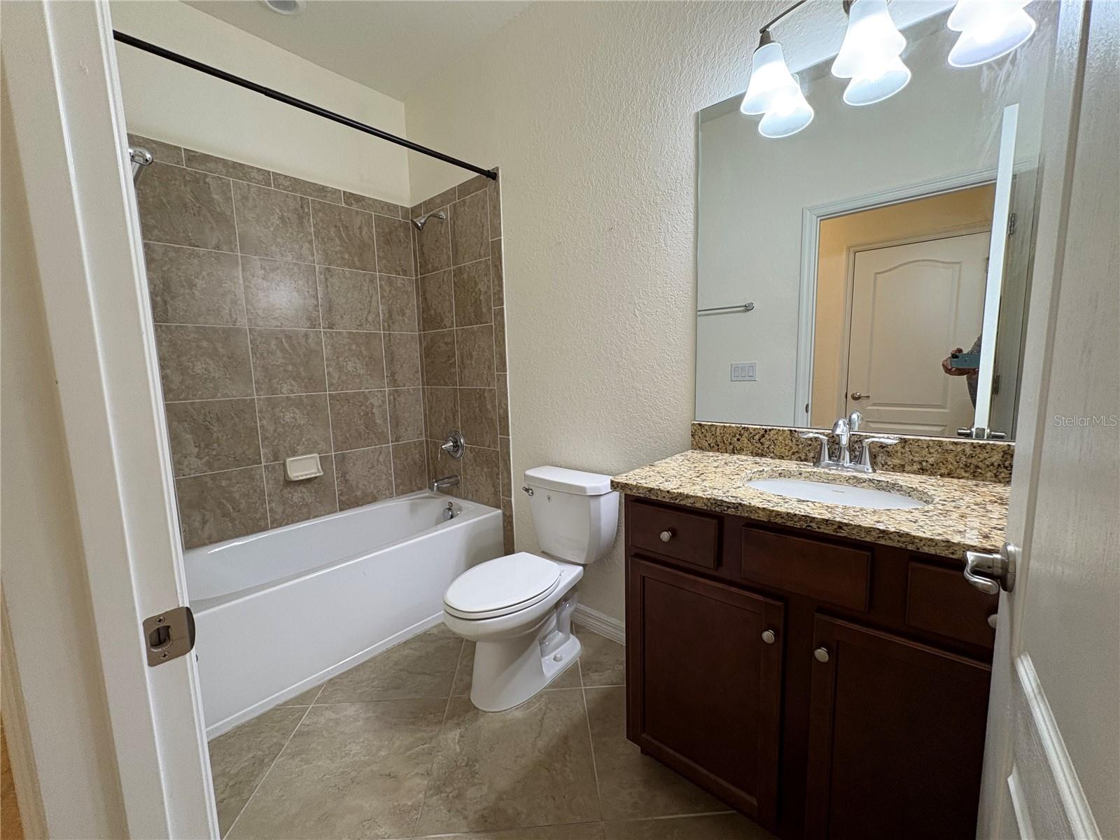 COPPERLEAF - Residential Lease