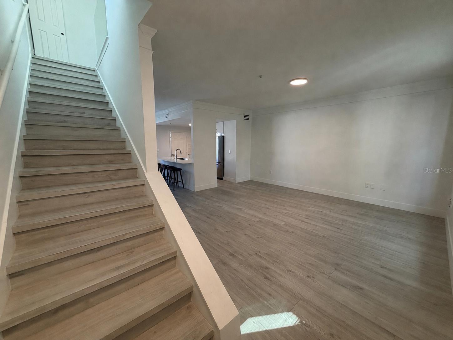 HAMPTONS/METROWEST - Residential