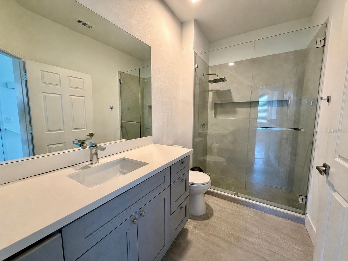 HAMPTONS/METROWEST - Residential