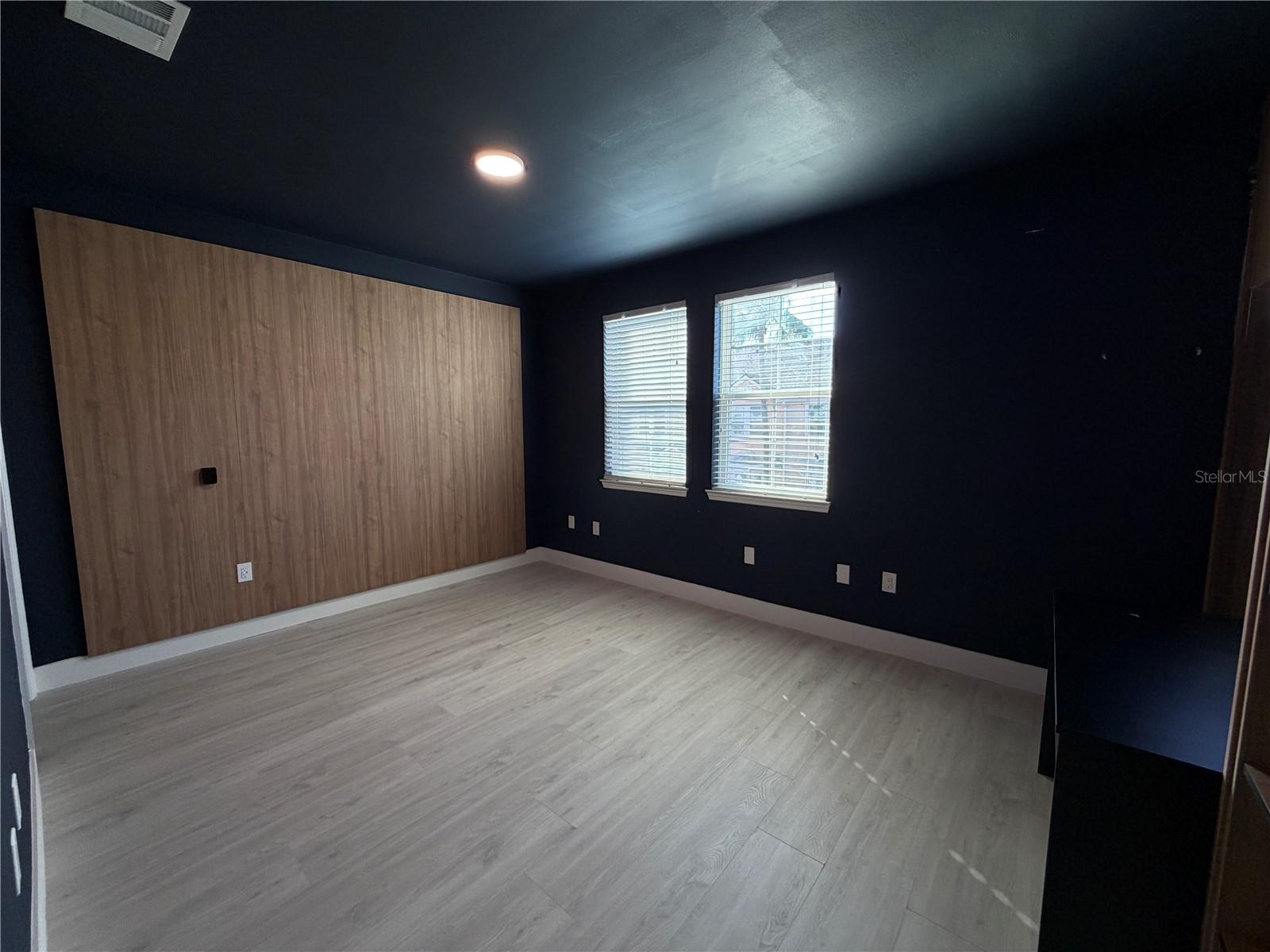 HAMPTONS/METROWEST - Residential